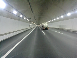 新名神トンネル